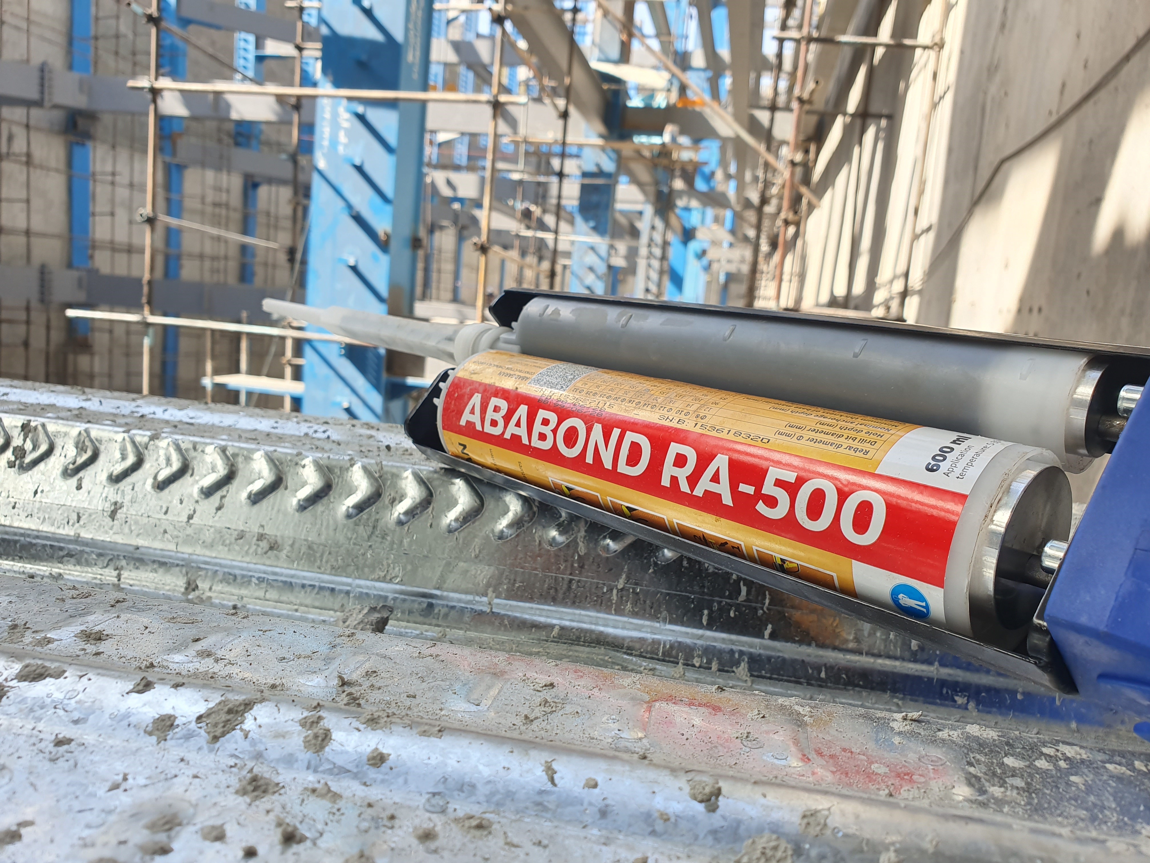 چسب کاشت میلگرد ABABOND RA-500